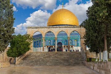 Fototapeta na wymiar The Dome of the Rock in Jerusalem
