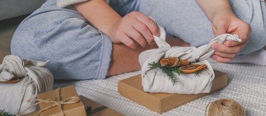 Christmas gift zero waste, eco friendly hand made box packaging gifts