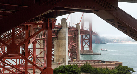 Naklejka premium View on the construction beneath Golden Gate Bridge in San Francisco