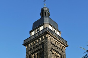 Fototapeta na wymiar Turm der Sankt-Dionysius-Kirche in Kruft / Eifel
