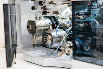 Binary Pump uses high pressure mixing for HPLC gradient formation and solvent blending. High...