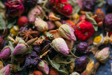 close up of a pile of red and green tea