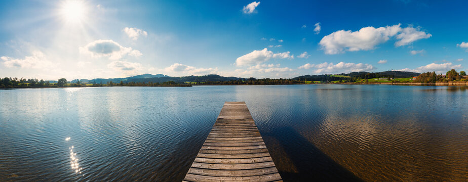 Steg, See, Panorama, Haslacher See, Bernbeuren, Oberbayern, Bayern, Pfaffenwinkel