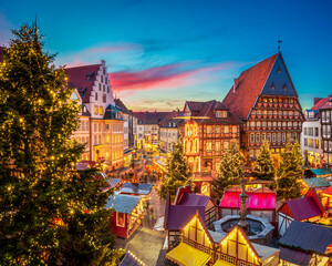 Christmas market on the historic market place in Hildesheim, Germany - obrazy, fototapety, plakaty