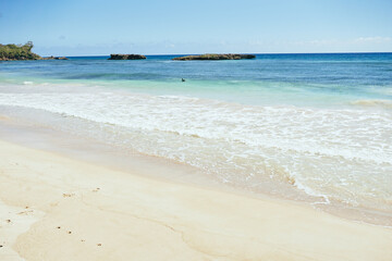 Fototapeta na wymiar woman by the ocean beach start island landscape paradise