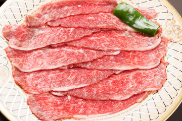 美味しい日本の焼肉店の和牛の焼肉料理