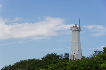 Fototapeta na wymiar 石垣島の西側にある琉球観音埼灯台