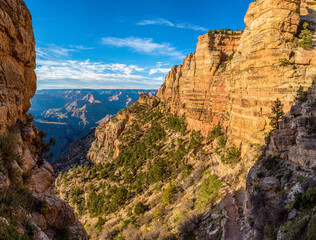 Fototapeta na wymiar Scenic view on the Grand Canyon from South Kaibab Trail, Arizona