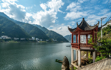 Obraz premium Ancient villages along the Xin'an River in Huizhou