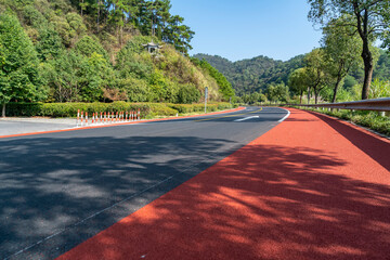 Obraz premium Hangzhou Qiandao Lake Mountain Forest Highway