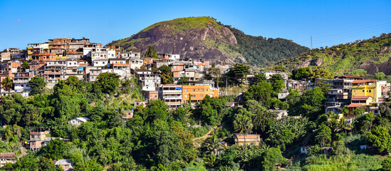 Photograph of low-income peripheral community popularly known as “favela” in Rio de Janeiro, Brazil © @renatopmeireles