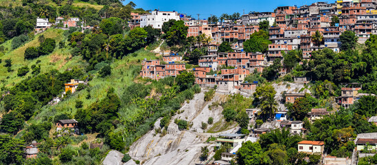 Photograph of low-income peripheral community popularly known as “favela” in Rio de Janeiro, Brazil © @renatopmeireles