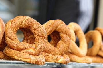 bagels with sesame