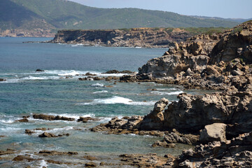 Fototapeta na wymiar Veduta della costa tra Porto Ferro e Cala del Turco