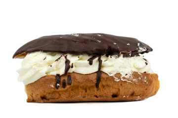 Chocolate eclair pasty cake with creamy vanilla