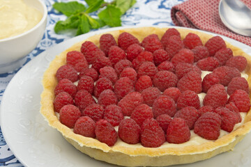 délicieuse tarte aux framboises entières