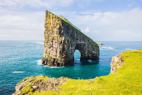 The amazing Drangarnir Arch on the Faroe Islands