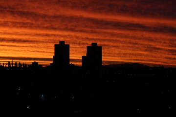 Obraz premium sunset in the city