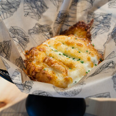 garlic bread, pan de ajo, bakery, panadería, entrante, appetizers