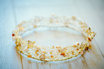 golden crystal crown