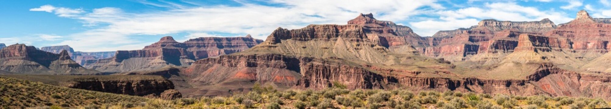 Scenic view on the Grand Canyon from South Kaibab Trail, Arizona © imagoDens