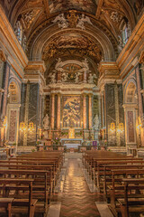 Fototapeta na wymiar Altare chiesa Roma