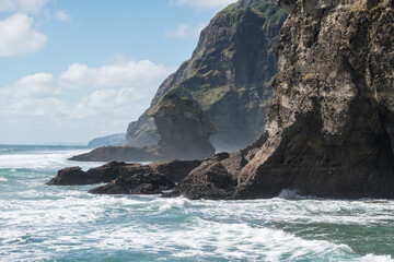 Fototapeta na wymiar Rock formation at Karekare beach, New Zealand