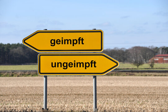 geimpft, ungeimpft, Corona, Impfung, Gesellschaft, Covid-19, Alternativen, Gegensatz, Handlungsalternativen, Wegweiser, Richtung,