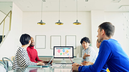 Obraz premium Group of multi racial people meeting in the office. Global business. Teamwork of business. Diversity.