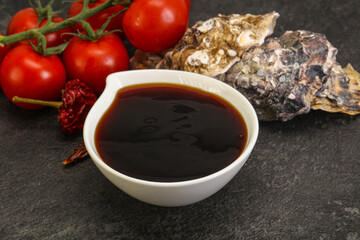 Oyster sauce in the bowl
