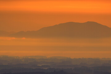 岩手県奥州市　夜明けの奥州湖