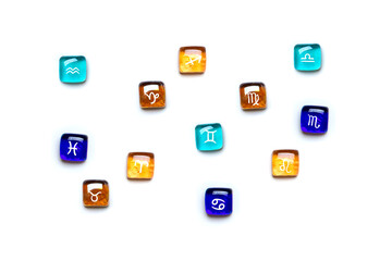 twelve signs of zodiac Three signs correspond to each element: Fire - Aries, Leo, Sagittarius, Earth -Taurus, Virgo, Capricorn, Air -Gemini, Libra, Aquarius, Water - Cancer, Scorpio, Pisces Top view