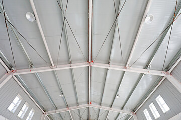 The steel beam frame structure of the plant is in a factory, North China
