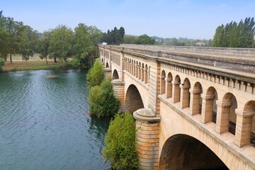 Canal du Midi bridge in Beziers