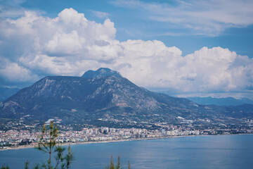 Fototapeta na wymiar Beautiful view of Alanya city with mountains and sea bay.
