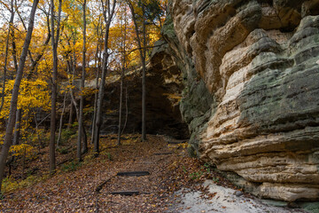 Council Overhang in Fall.  Starved Rock state park, Illinois.