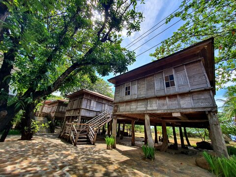 Classic Old Houses - Las Casas Filipinas De Acusar
