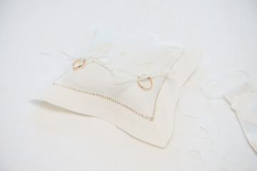 Fedi nuziali e particolari per sposi