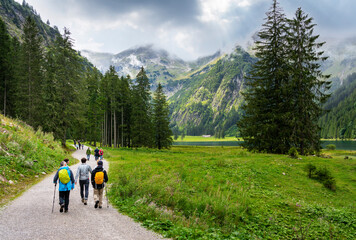 Landschaft und Natur rund um den Vilsalpsee in Tirol, Österreich