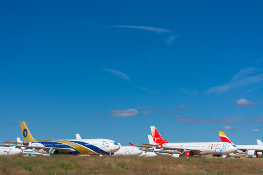 Vim and ifly airplanes parked