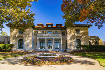 Exterior view of the Tulsa Garden Center