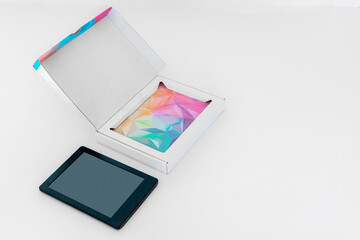 Ebook, libro electrónico nuevo con caja de color 