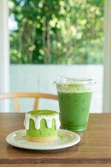 matcha green tea cheese cake with green tea cup