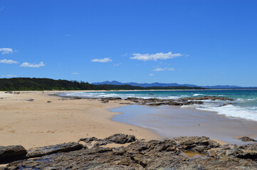 Fototapeta na wymiar A view of the beach at Wenonah Head in NSW, Australia