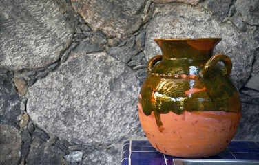 Olla de Barro, fondo piedra. 