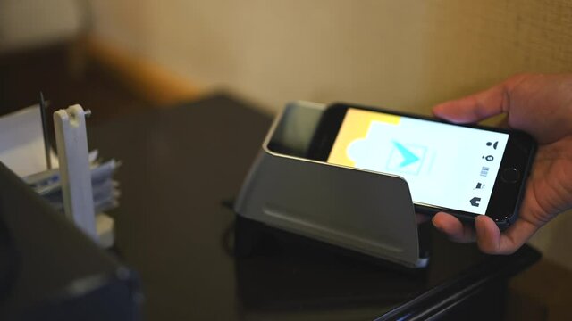 スマートフォンを使用した電子決済