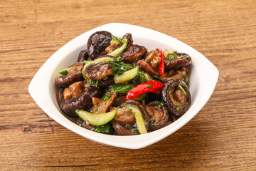 Marinated shiitake mushrooms with herbs