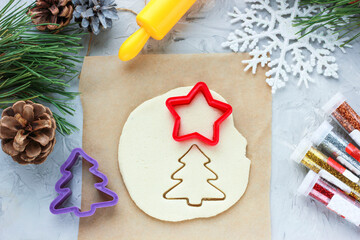 we prepare eco-friendly toys for the new year with the children using Christmas tree, star, boots molds, we will carve out a toy from salt dough on a Christmas tree with our own hands