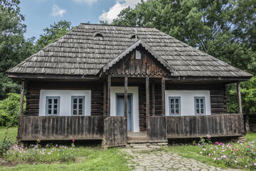 Fototapeta na wymiar Traditional Old Romanian house. BUCHAREST, ROMANIA.