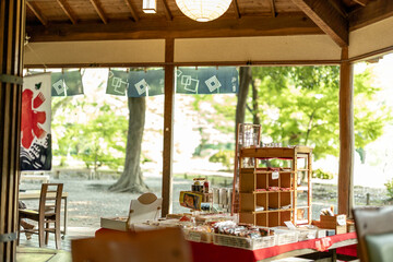 六義園　茶屋